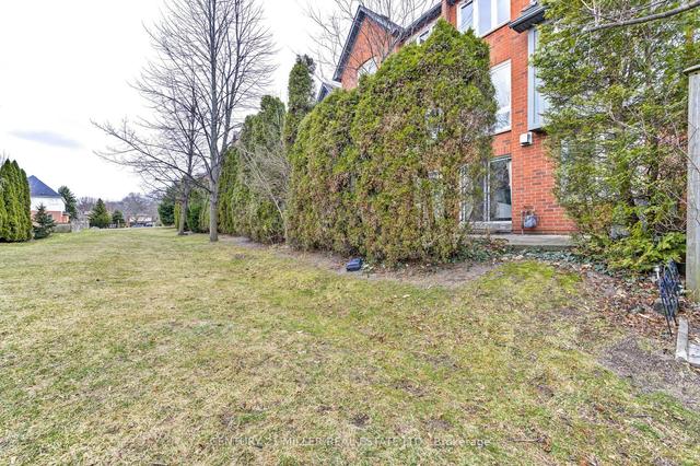 29b - 1084 Queen St W, Townhouse with 3 bedrooms, 3 bathrooms and 2 parking in Mississauga ON | Image 26