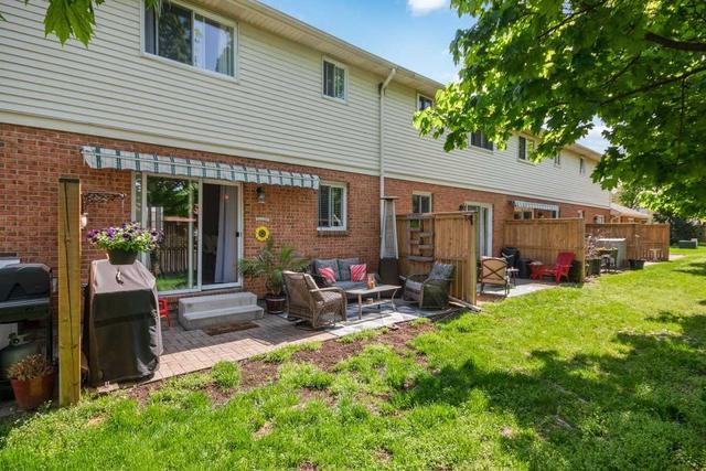 10 - 275 Pelham Rd, Townhouse with 3 bedrooms, 3 bathrooms and 1 parking in St. Catharines ON | Image 35