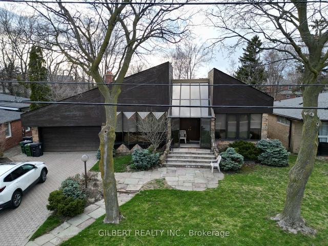 98 Brookview Dr, House detached with 3 bedrooms, 3 bathrooms and 6 parking in Toronto ON | Image 17