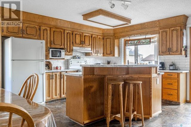 219 Benesh Crescent, House detached with 5 bedrooms, 3 bathrooms and null parking in Saskatoon SK | Image 9