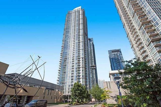 807 - 35 Mariner Terr, Condo with 1 bedrooms, 1 bathrooms and 1 parking in Toronto ON | Image 1