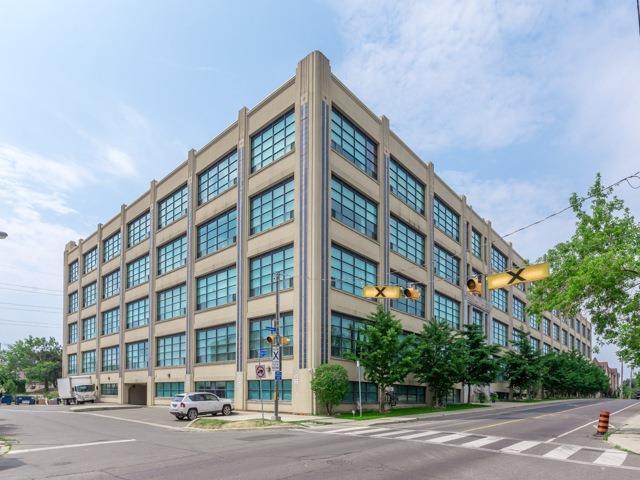 1001 Roselawn Ave, Condo with 2 bedrooms, 2 bathrooms and 1 parking in Toronto ON | Image 1