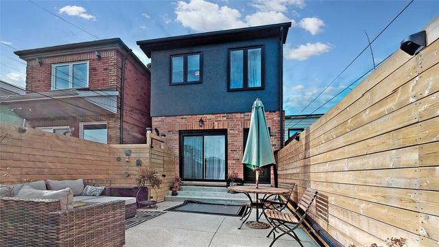 179 Gilbert Ave, House detached with 3 bedrooms, 4 bathrooms and 1 parking in Toronto ON | Image 31
