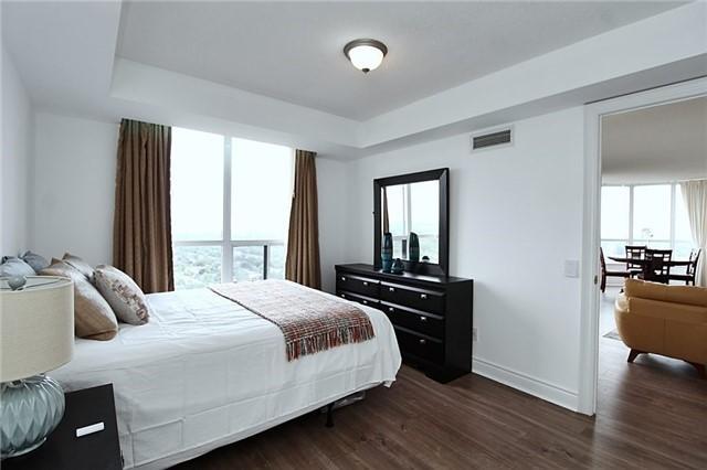 2804 - 10 Northtown Way, Condo with 2 bedrooms, 2 bathrooms and 1 parking in Toronto ON | Image 10