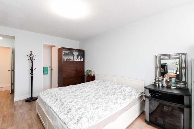 1001 - 10 Tangreen Crt, Condo with 3 bedrooms, 2 bathrooms and 2 parking in Toronto ON | Image 11