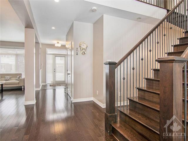 122 Bufflehead Way, House detached with 4 bedrooms, 3 bathrooms and 6 parking in Ottawa ON | Image 4