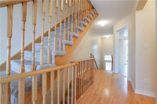 86 Magdalene Cres S, House attached with 3 bedrooms, 3 bathrooms and 2 parking in Brampton ON | Image 2