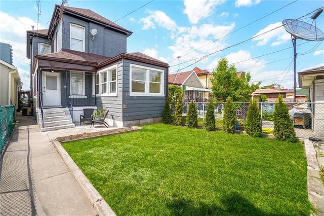 124 West Avenue N, House detached with 3 bedrooms, 1 bathrooms and null parking in Hamilton ON | Image 34