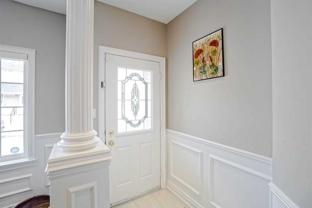 19 Estoril Terr, House detached with 3 bedrooms, 4 bathrooms and 2 parking in Toronto ON | Image 24