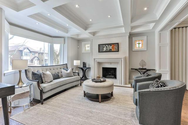28 Braemar Ave, House detached with 4 bedrooms, 4 bathrooms and 2 parking in Toronto ON | Image 2