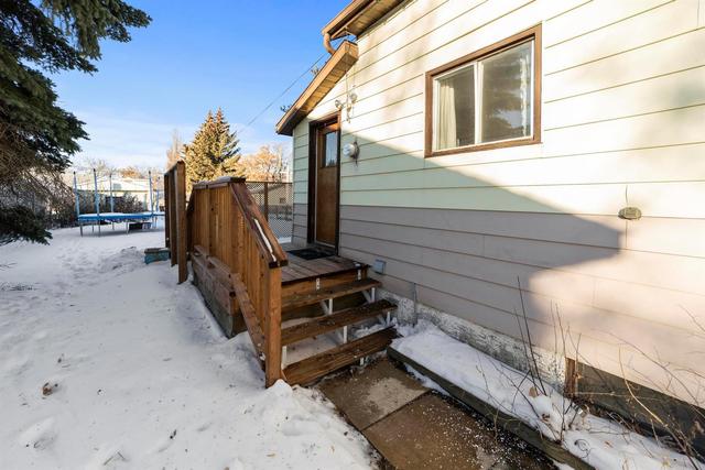 5218 44 Street, House detached with 1 bedrooms, 1 bathrooms and 2 parking in Camrose County AB | Image 4