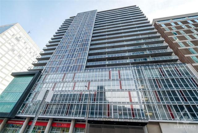 324 Laurier Avenue W, Condo with 1 bedrooms, 1 bathrooms and 1 parking in Ottawa ON | Image 2