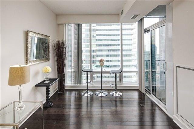 3408 - 295 Adelaide St W, Condo with 1 bedrooms, 1 bathrooms and 1 parking in Toronto ON | Image 6