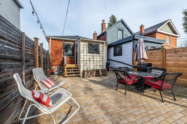 36 Scotia Ave, House detached with 2 bedrooms, 2 bathrooms and 1 parking in Toronto ON | Image 37