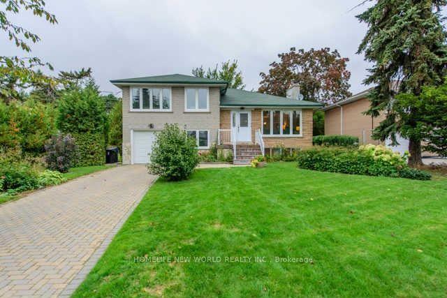 26 Bathford Cres, House detached with 3 bedrooms, 2 bathrooms and 4 parking in Toronto ON | Image 1