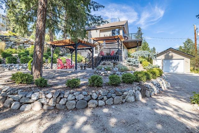 579 Mountain Drive, House detached with 2 bedrooms, 2 bathrooms and null parking in Central Okanagan West BC | Card Image