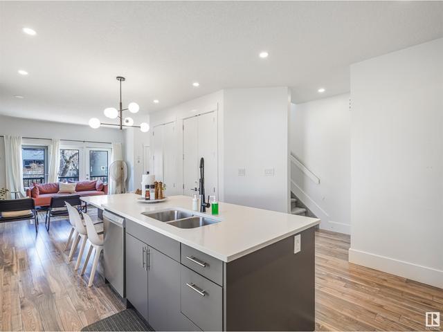 2 - 10426 126 St Nw, House semidetached with 4 bedrooms, 3 bathrooms and null parking in Edmonton AB | Image 17