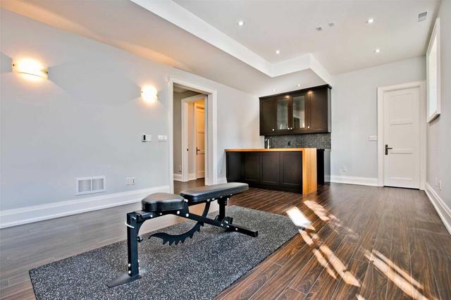 537 Douglas Ave, House detached with 4 bedrooms, 7 bathrooms and 4 parking in Toronto ON | Image 16