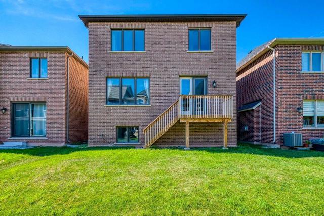 362 Harold Dent Tr, House detached with 4 bedrooms, 4 bathrooms and 4 parking in Oakville ON | Image 20