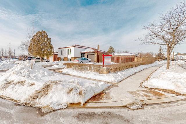 3652 Keenan Cres, House detached with 4 bedrooms, 4 bathrooms and 6 parking in Mississauga ON | Image 32