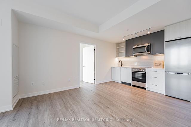 803 - 2300 St Clair Ave, Condo with 2 bedrooms, 2 bathrooms and 0 parking in Toronto ON | Image 8