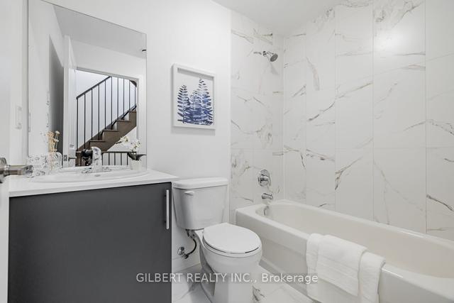 8 - 14 Marquette Ave, Townhouse with 3 bedrooms, 2 bathrooms and 1 parking in Toronto ON | Image 10