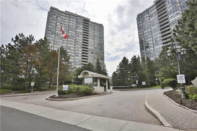 1003 - 22 Hanover Rd, Condo with 2 bedrooms, 2 bathrooms and 1 parking in Brampton ON | Image 1