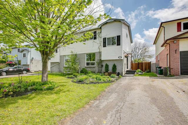49 Hudson Cres, House semidetached with 3 bedrooms, 2 bathrooms and 3 parking in Bradford West Gwillimbury ON | Image 1