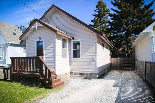 84 Cecil Ave, House detached with 2 bedrooms, 1 bathrooms and 3 parking in Timmins ON | Image 1