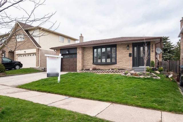 2379 Duncaster Dr, House detached with 3 bedrooms, 4 bathrooms and 3 parking in Burlington ON | Card Image