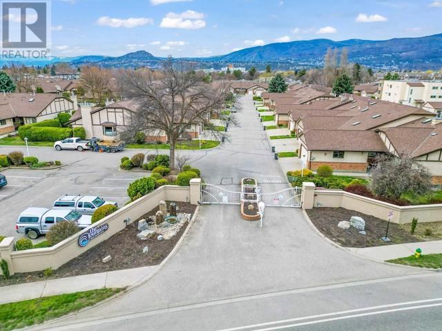 80 - 2200 Gordon Drive, House attached with 3 bedrooms, 3 bathrooms and 1 parking in Kelowna BC | Image 49