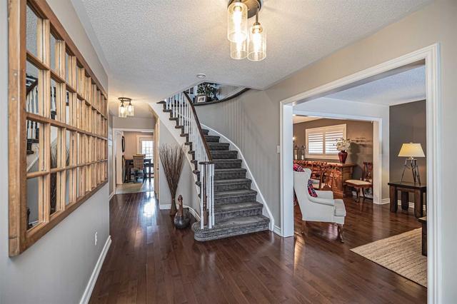 24 Irwin Dr, House detached with 4 bedrooms, 4 bathrooms and 6 parking in Barrie ON | Image 34