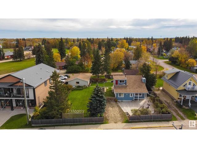 5035 50 Av, House detached with 2 bedrooms, 1 bathrooms and 8 parking in Alberta Beach AB | Image 49
