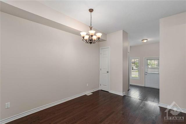 2218 Nantes Street, Townhouse with 3 bedrooms, 3 bathrooms and 3 parking in Ottawa ON | Image 6