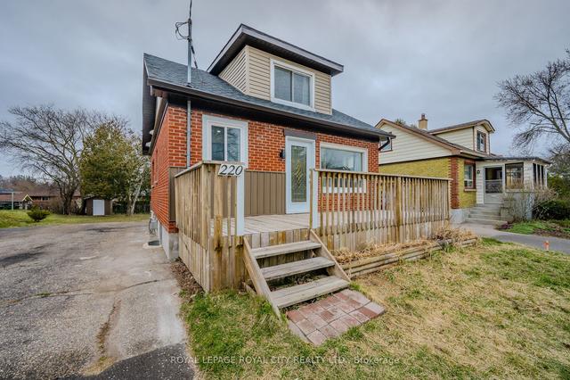 220 Heiman St, House detached with 3 bedrooms, 3 bathrooms and 4 parking in Kitchener ON | Image 24