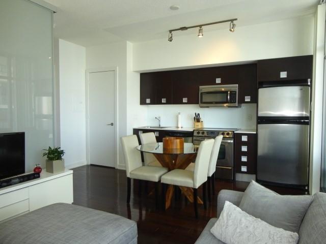 2702 - 33 Charles St E, Condo with 1 bedrooms, 1 bathrooms and 0 parking in Toronto ON | Image 12