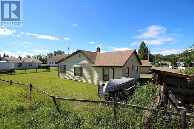 3322 5th Street, House detached with 3 bedrooms, 1 bathrooms and null parking in Houston BC | Image 26