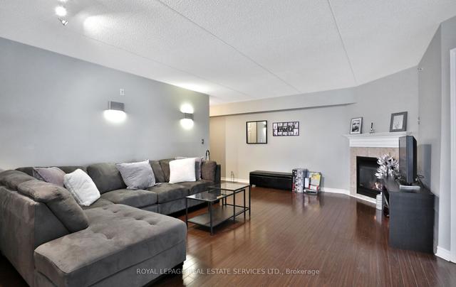 215 - 1490 Bishops Gate, Condo with 2 bedrooms, 2 bathrooms and 1 parking in Oakville ON | Image 24