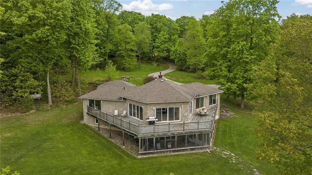 1913 County Road 2 Road E, House detached with 3 bedrooms, 3 bathrooms and 6 parking in Elizabethtown Kitley ON | Image 2