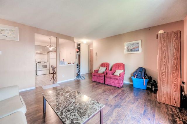 909 - 565 Greenfield Ave, Condo with 2 bedrooms, 1 bathrooms and 1 parking in Kitchener ON | Image 5