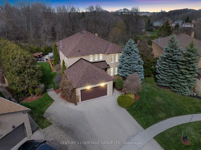 249 Billings Cres, House detached with 4 bedrooms, 4 bathrooms and 5 parking in Newmarket ON | Image 1