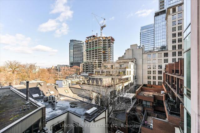503 - 80 Yorkville Ave, Condo with 2 bedrooms, 2 bathrooms and 2 parking in Toronto ON | Image 15