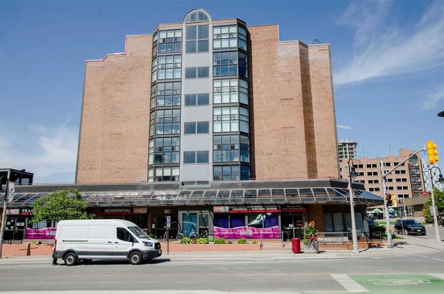 301 - 80 Athol St, Condo with 1 bedrooms, 1 bathrooms and 1 parking in Oshawa ON | Image 1