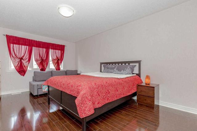 7 Pendulum Circ, House attached with 3 bedrooms, 4 bathrooms and 3 parking in Brampton ON | Image 10