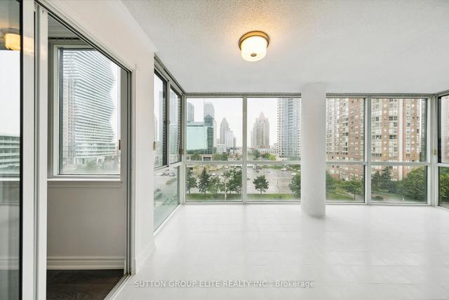 709 - 350 Webb Dr, Condo with 2 bedrooms, 2 bathrooms and 2 parking in Mississauga ON | Image 6