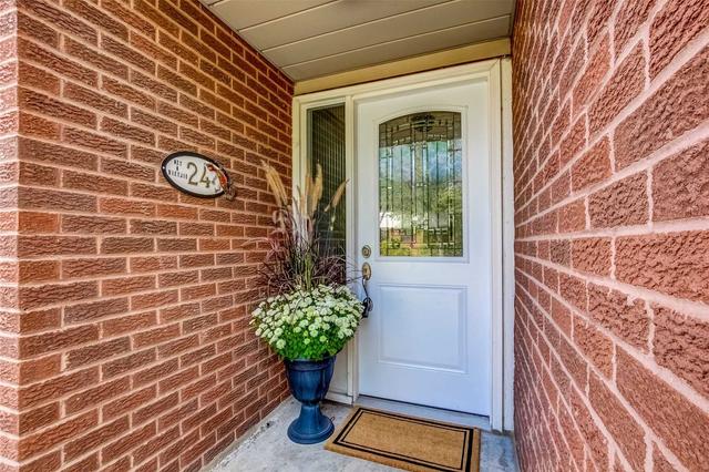 24 - 530 Falgarwood Dr, Townhouse with 3 bedrooms, 3 bathrooms and 2 parking in Oakville ON | Image 34