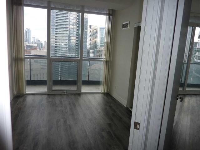 3202 - 25 Carlton St, Condo with 2 bedrooms, 2 bathrooms and 0 parking in Toronto ON | Image 14