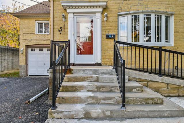 5 Lamont Ave, House detached with 3 bedrooms, 2 bathrooms and 8 parking in Toronto ON | Image 6