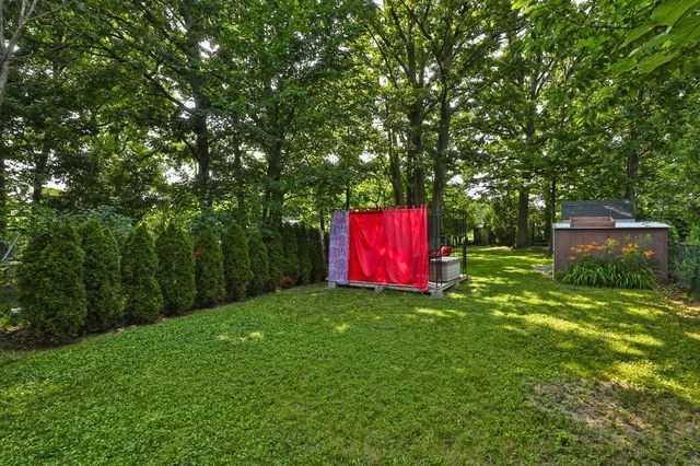 2417 Mount Forest Dr, House semidetached with 4 bedrooms, 2 bathrooms and 3 parking in Burlington ON | Image 20