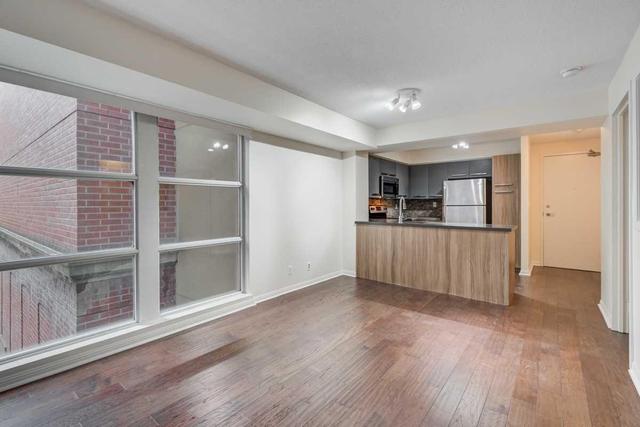318 - 11 St Joseph St, Condo with 1 bedrooms, 1 bathrooms and null parking in Toronto ON | Image 10